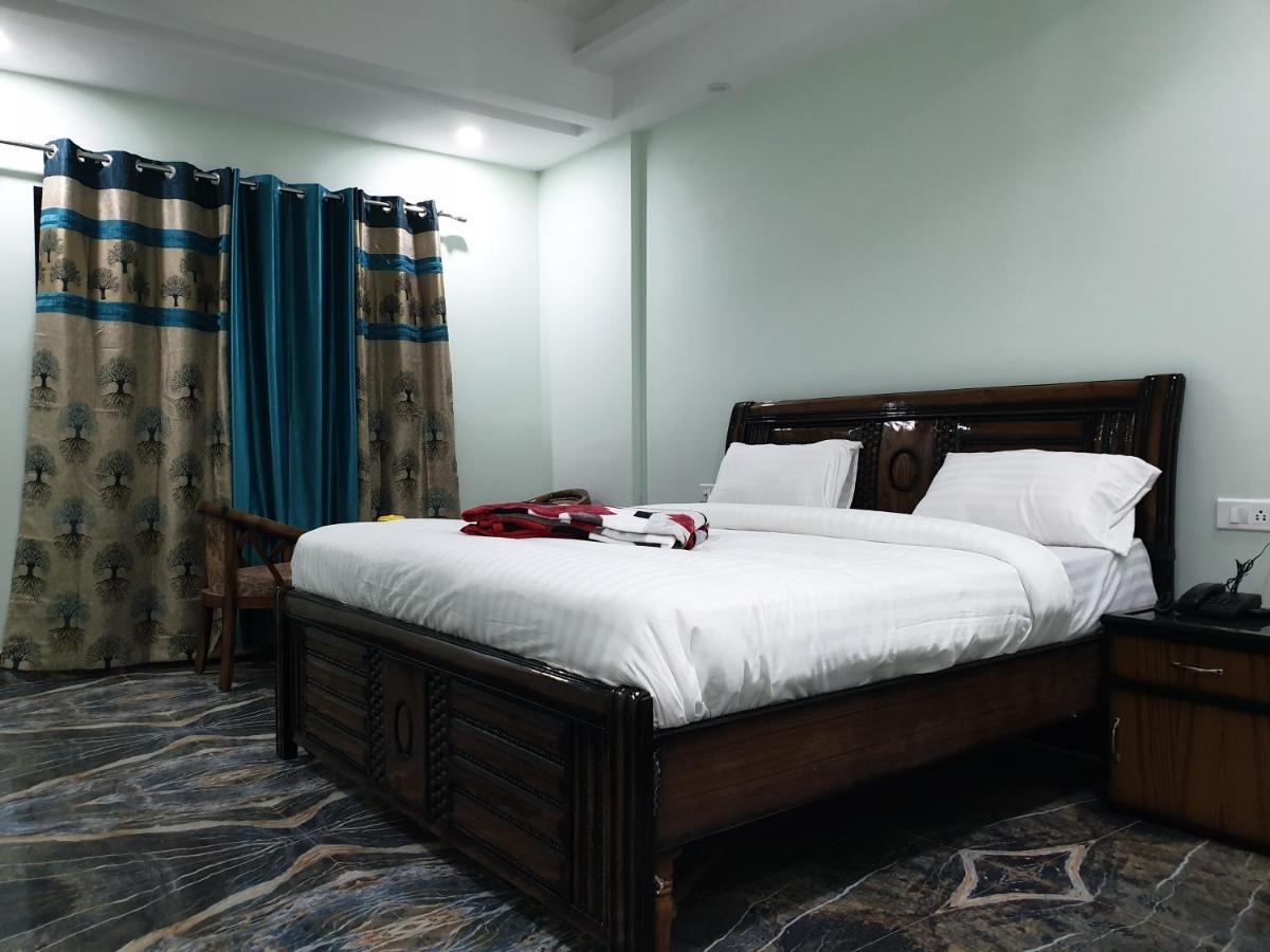Hotel The Ganga Castle Haridwār Esterno foto