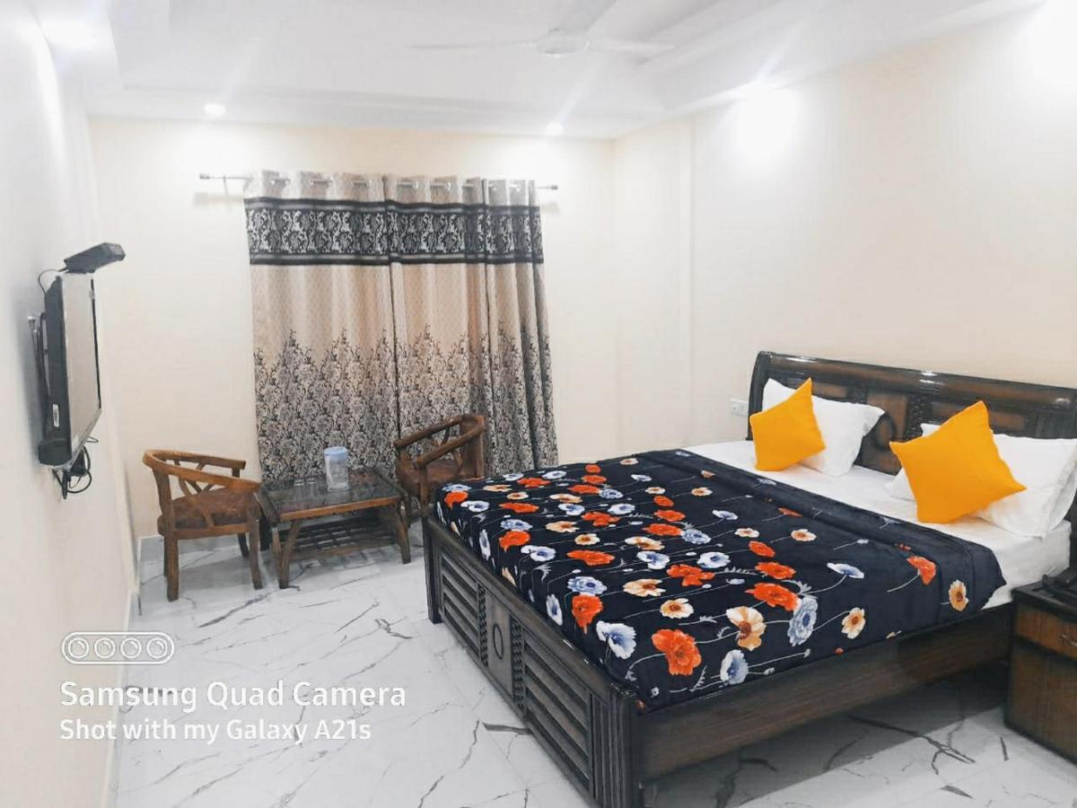 Hotel The Ganga Castle Haridwār Esterno foto